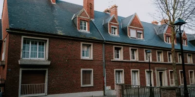 Attestation d'hébergement : modèle gratuit Word/PDF 2026 — attestation d'hébergement