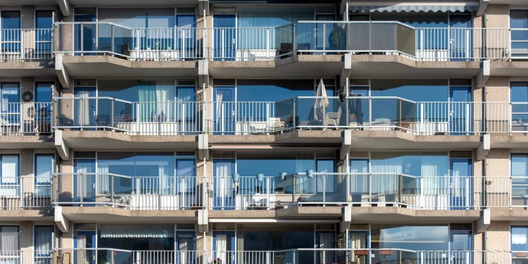 Copropriété horizontale : définition, pièges à l'achat, sortie — copropriété horizontale
