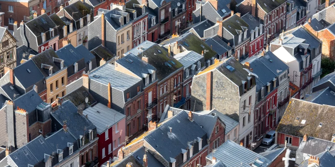 Déficit foncier 2026 : plafonds 10 700/21 400 €, calcul, report — déficit foncier