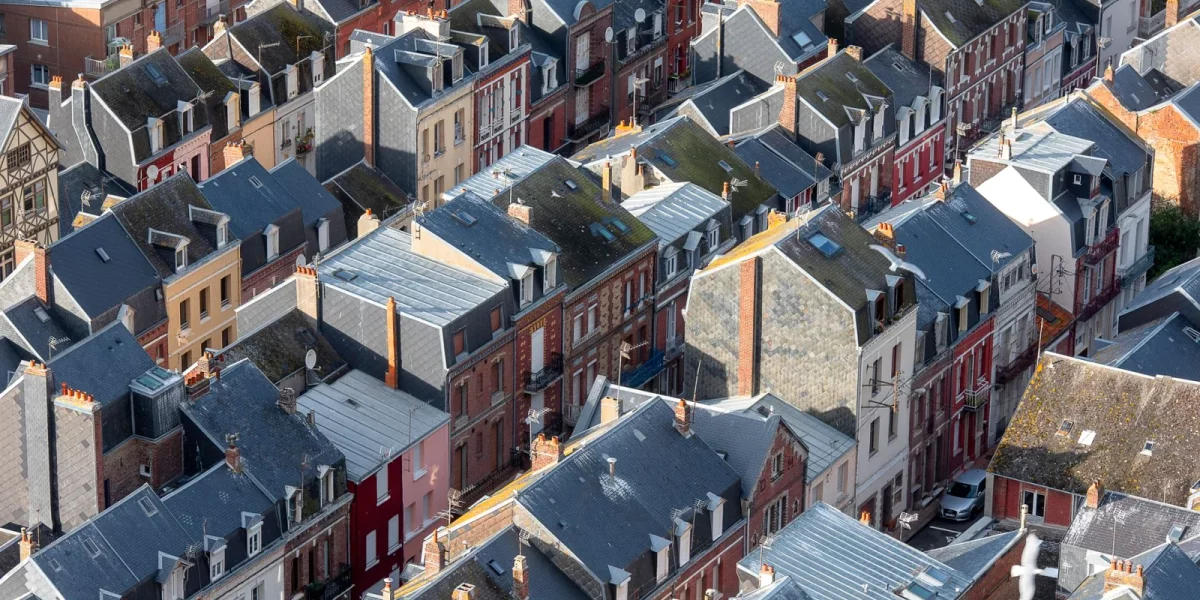 Déficit foncier 2026 : plafonds 10 700/21 400 €, calcul, report — déficit foncier