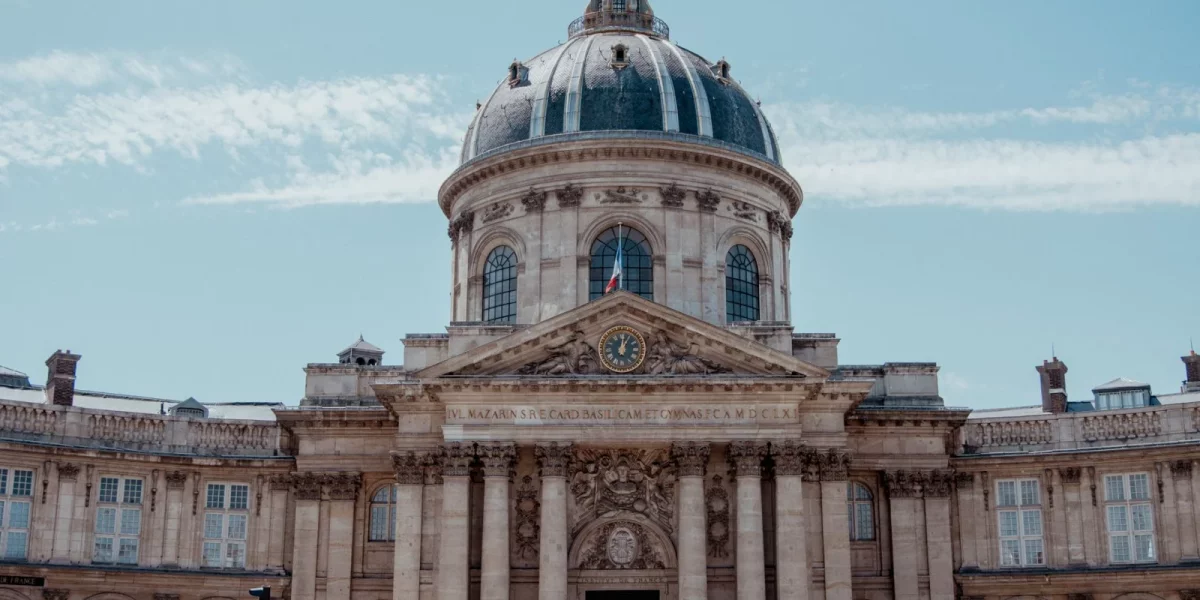 Établissement recevant du public (ERP) : le guide 2026 — établissement recevant du public