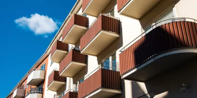 Étrennes 2026 : combien donner, à qui, et le cas du gardien d'immeuble — étrennes