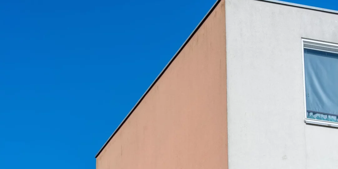 Ravalement de façade : obligation, prix et copropriété (2026) — ravalement de façade