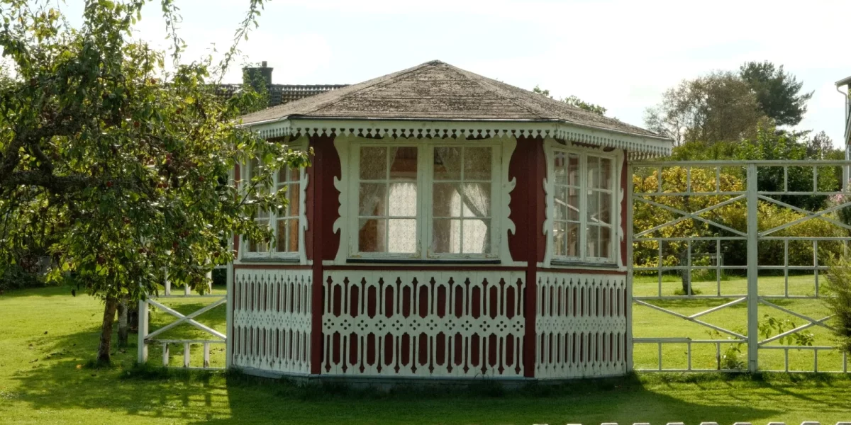 Taxe abri de jardin 2026 : calcul, montant et exonérations — taxe abri de jardin