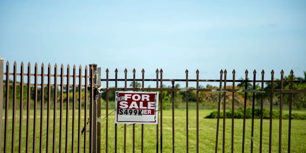 Vendre une partie de son terrain : étapes, bornage et fiscalité (2026) — vendre une partie de son terrain